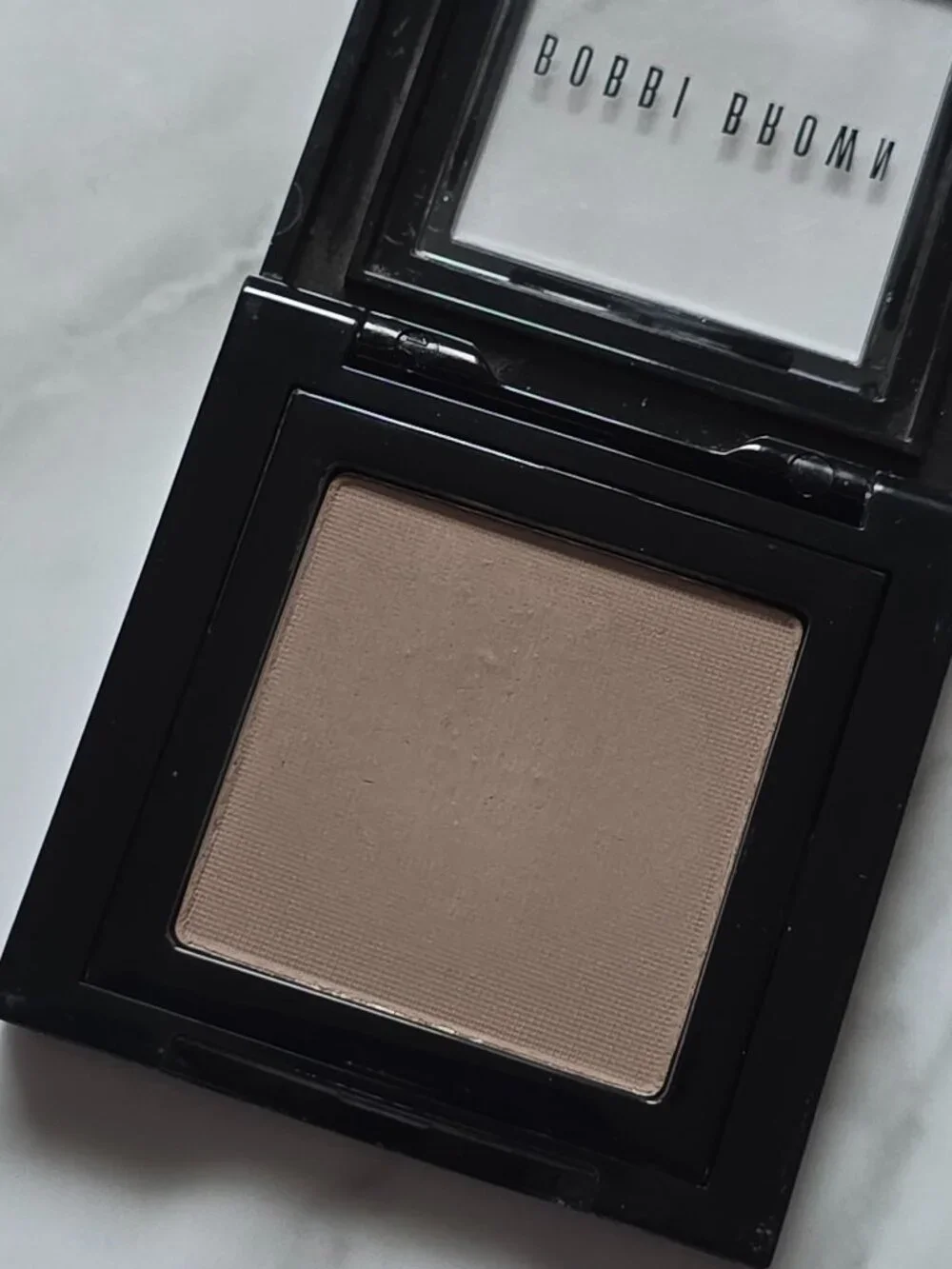 Bobbi Brown CEMENT 29 Eye Shadow (0.08 oz.)